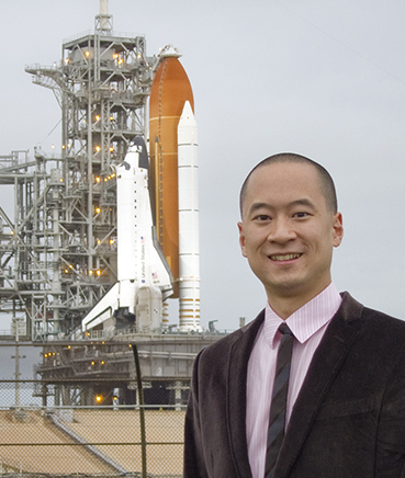 Peter J. Lu at the final launch of the Space Shuttle, STS-135 Endeavor